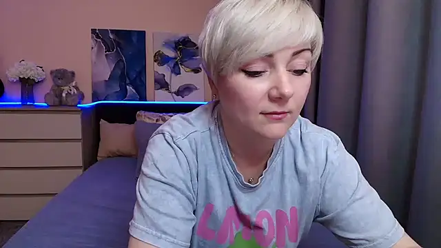 BlondPearl online show from 07/16/26, 08:39