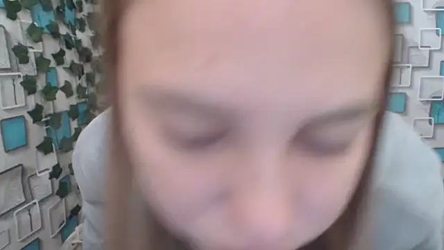 Snapshot of klerkarina chatting on 10/06/25, 05:08 klerkarina online show from 10/06/25, 05:08