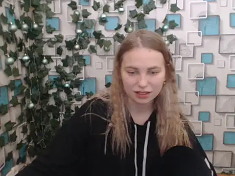 Snapshot of klerkarina chatting on 01/11/25, 08:43 klerkarina online show from 01/11/25, 08:43