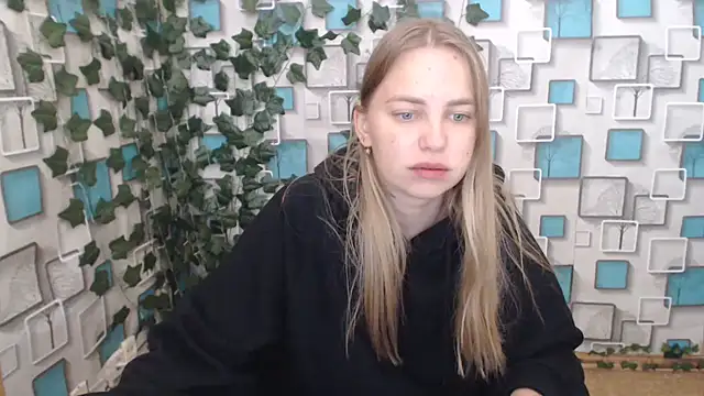 Snapshot of klerkarina chatting on 10/03/25, 05:20 klerkarina online show from 10/03/25, 05:20