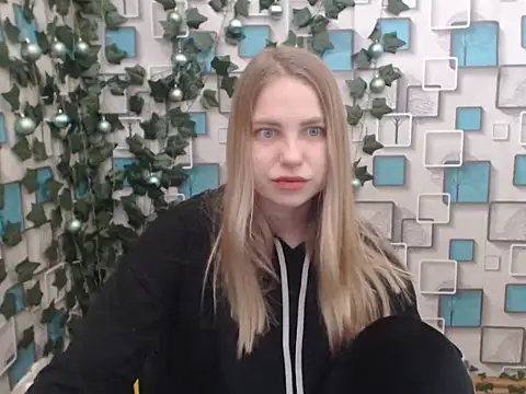 Snapshot of klerkarina chatting on 01/17/25, 05:42 klerkarina online show from 01/17/25, 05:42