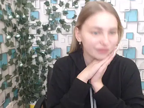 Snapshot of klerkarina chatting on 01/04/25, 09:10 klerkarina online show from 01/04/25, 09:10