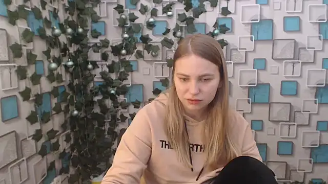 Snapshot of klerkarina chatting on 01/18/25, 06:24 klerkarina online show from 01/18/25, 06:24