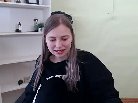 Snapshot of klerkarina chatting on 02/23/25, 08:39 klerkarina online show from 02/23/25, 08:39