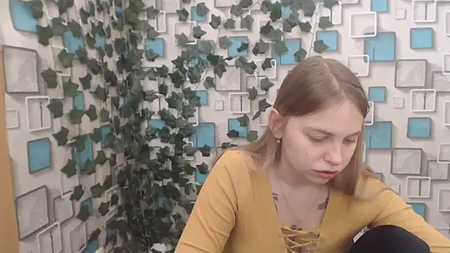 Snapshot of klerkarina chatting on 03/20/25, 05:46 klerkarina online show from 03/20/25, 05:46