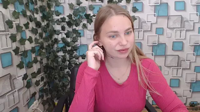 Snapshot of klerkarina chatting on 10/05/25, 05:09 klerkarina online show from 10/05/25, 05:09