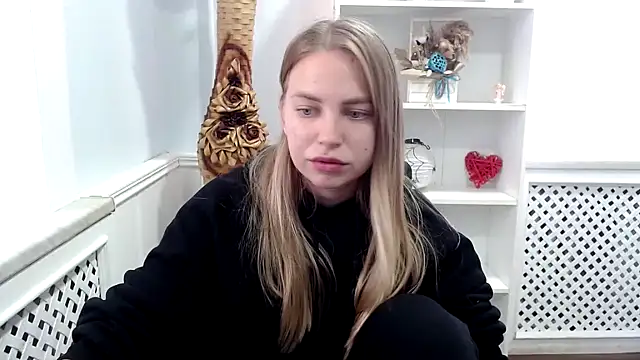 Snapshot of klerkarina chatting on 10/09/25, 08:37 klerkarina online show from 10/09/25, 08:37