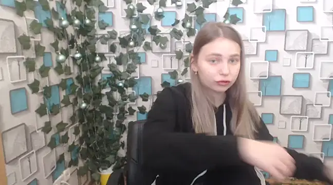 Snapshot of klerkarina chatting on 02/06/25, 06:29 klerkarina online show from 02/06/25, 06:29