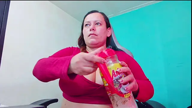 Diana Lozano online show from 12/22/25, 04:07