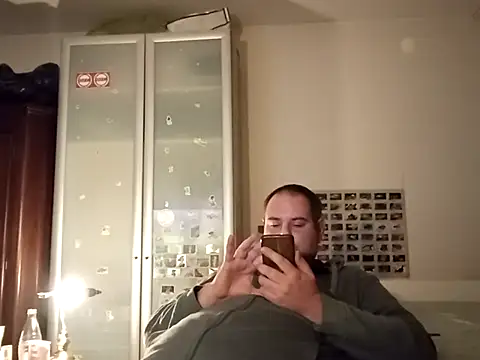 tididi1986 online show from 11/21/25, 06:51