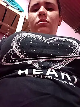 ValeriaSantos- online show from 10/21/25, 05:34