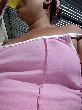 ValeriaSantos- online show from 03/04/26, 12:29