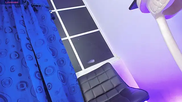 Sophia Cameron online show from 03/13/25, 02:12