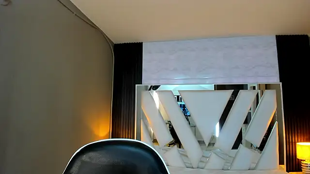 Linda4Petite online show from 03/10/26, 06:23