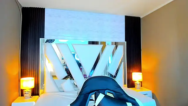 Linda4Petite online show from 11/03/25, 06:22