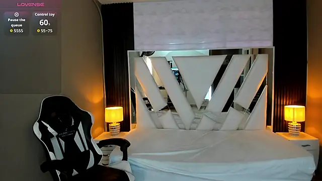 Linda4Petite online show from 03/14/26, 06:14