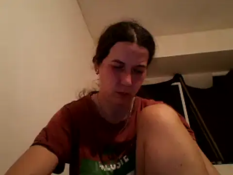 Snapshot of Tamilashaa chatting on 03/12/25, 07:14 Tamilashaa online show from 03/12/25, 07:14