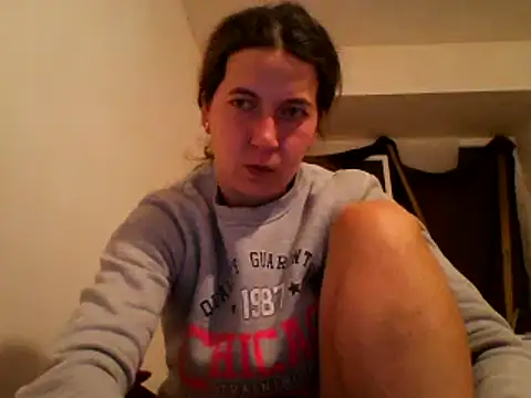 Snapshot of Tamilashaa chatting on 02/13/25, 06:26 Tamilashaa online show from 02/13/25, 06:26