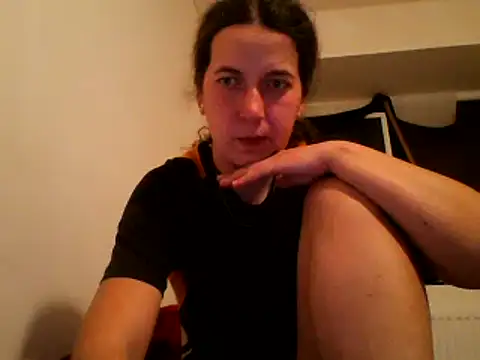 Snapshot of Tamilashaa chatting on 02/25/25, 06:12 Tamilashaa online show from 02/25/25, 06:12