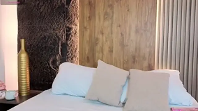 abby miller26 online show from 10/31/25, 12:24