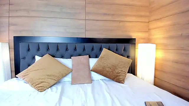 CameronCollins  online show from 03/06/26, 07:53