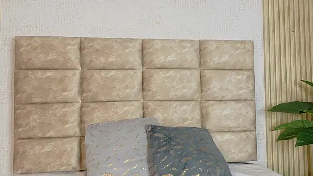 CameronCollins  online show from 04/16/26, 09:39