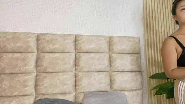 CameronCollins  online show from 04/13/26, 07:18