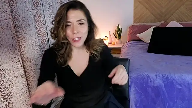 Ellie-L-Elizabeth online show from 03/11/26, 01:10