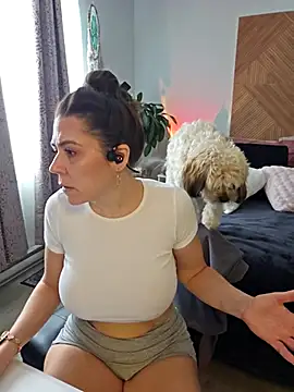 Ellie-L-Elizabeth online show from 02/28/26, 04:39