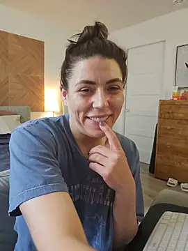 Ellie-L-Elizabeth online show from 06/01/26, 04:39