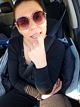 Ellie-L-Elizabeth online show from 03/26/26, 01:53