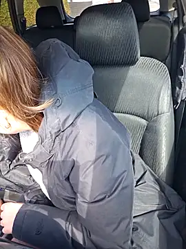 Ellie-L-Elizabeth online show from 03/18/26, 05:47