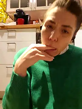 Ellie-L-Elizabeth online show from 05/08/26, 03:38