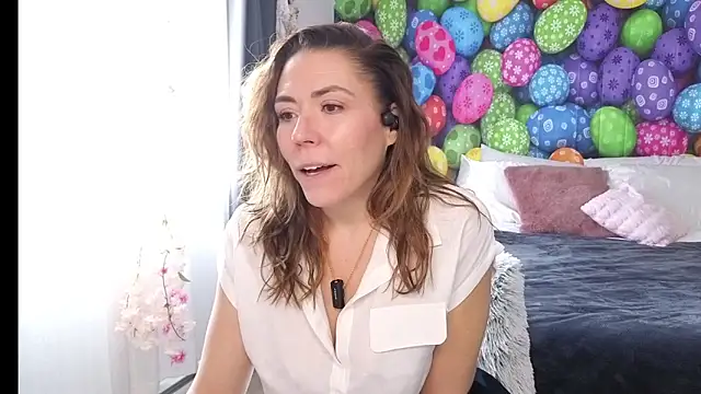 Ellie-L-Elizabeth online show from 04/02/26, 05:52