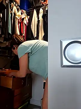 Ellie-L-Elizabeth online show from 01/17/26, 03:48