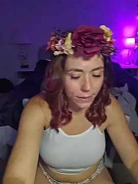 Ellie-L-Elizabeth online show from 10/22/25, 05:12