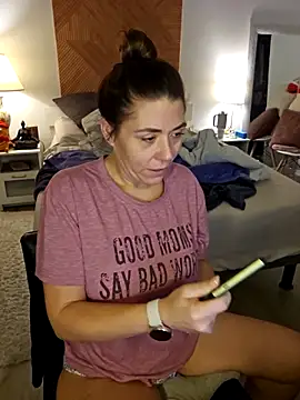 Ellie-L-Elizabeth online show from 11/27/25, 01:00