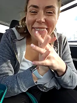 Ellie-L-Elizabeth online show from 02/24/25, 05:20