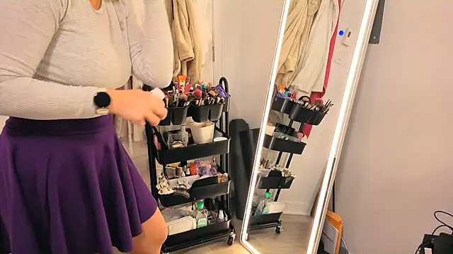 Ellie-L-Elizabeth online show from 11/28/25, 03:34