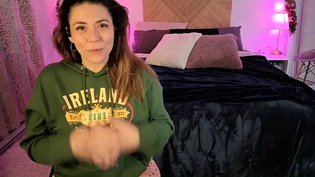 Ellie-L-Elizabeth online show from 11/30/25, 04:46