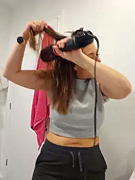 Ellie-L-Elizabeth online show from 09/11/25, 01:27