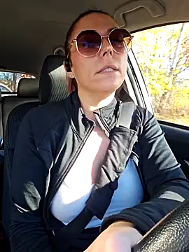 Ellie-L-Elizabeth online show from 11/04/25, 01:48