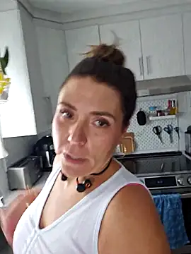 Ellie-L-Elizabeth online show from 09/11/25, 04:07