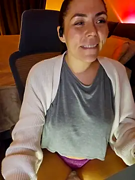 Ellie-L-Elizabeth online show from 02/25/25, 01:20