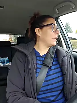 Ellie-L-Elizabeth online show from 11/03/25, 03:48