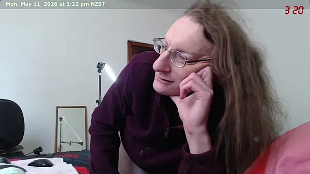 CDAdalyn online show from 05/11/26, 02:24