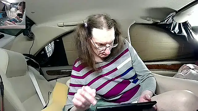 CDAdalyn online show from 10/30/25, 09:07