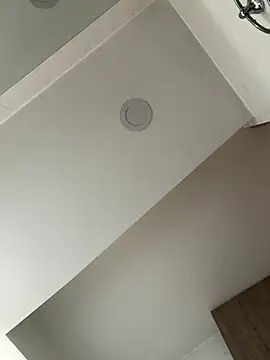 lunablossom  online show from 09/23/25, 09:22