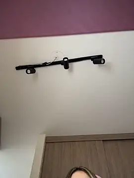 lunablossom  online show from 01/15/26, 08:34