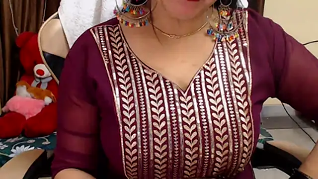 Naughty Kashish online show from 01/06/26, 05:55